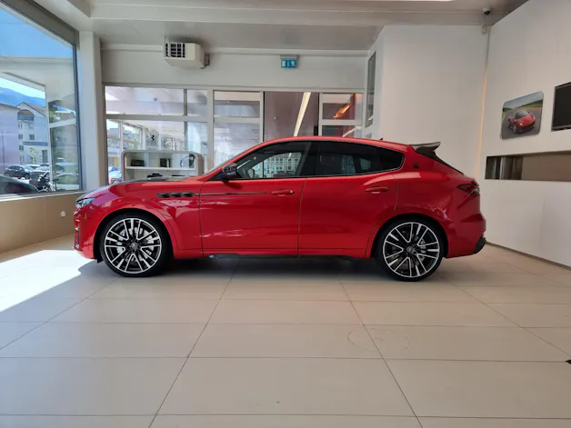 MASERATI Levante 3.8 V8 Trofeo - 1 of 100 - Mansory
