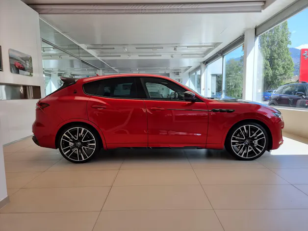 MASERATI Levante 3.8 V8 Trofeo - 1 of 100 - Mansory