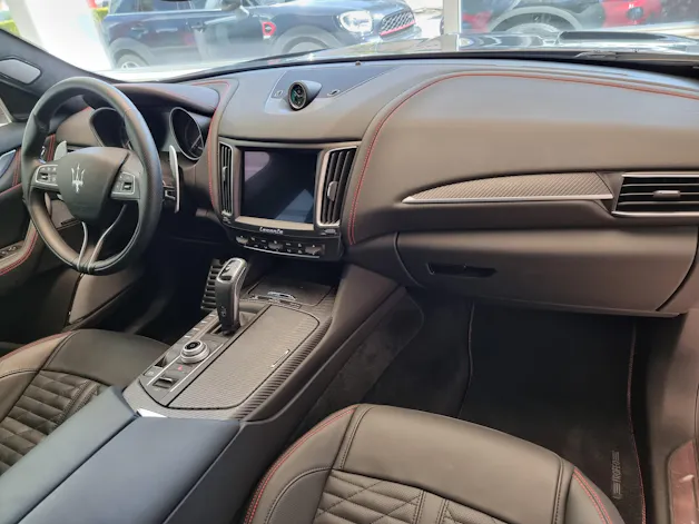 MASERATI Levante 3.8 V8 Trofeo - 1 of 100 - Mansory