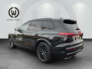 AUDI Q7 SUV TDI quattro 220 kW