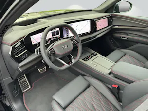 AUDI Q7 SUV TDI quattro 220 kW