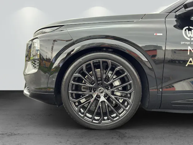 AUDI Q7 SUV TDI quattro 220 kW