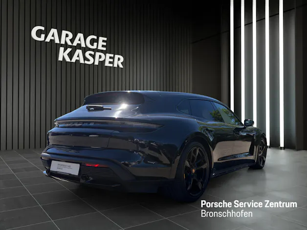 PORSCHE Taycan Turbo S Cross Turismo