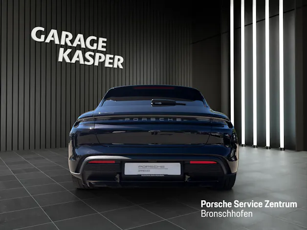 PORSCHE Taycan Turbo S Cross Turismo