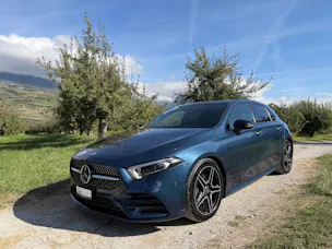 MERCEDES-BENZ A 180 AMG Line 7G-DCT