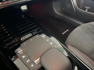 MERCEDES-BENZ A 180 AMG Line 7G-DCT