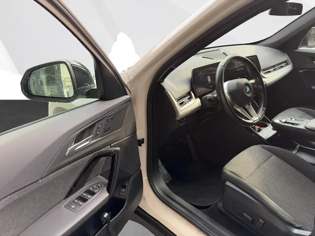 BMW iX1 xDrive30