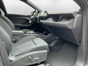 AUDI Q6 e-tron quattro