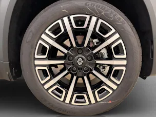 RENAULT R4 E-Tech iconic plein sud
