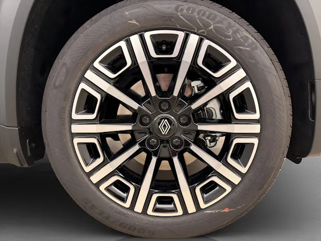 RENAULT R4 E-Tech iconic plein sud