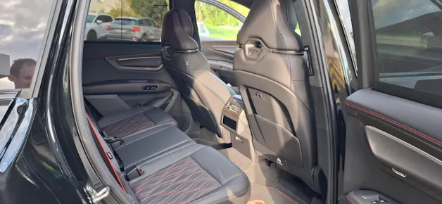 AUDI Q7 SUV TDI quattro 220 kW