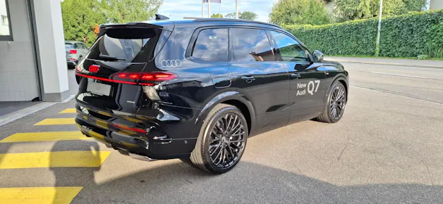 AUDI Q7 SUV TDI quattro 220 kW