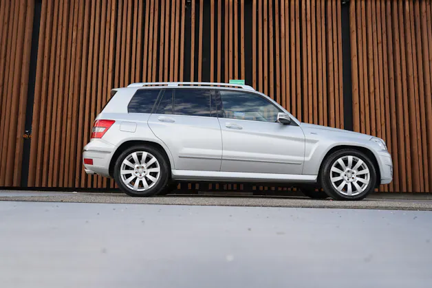 MERCEDES-BENZ GLK 250 CDI BLUE EFFICIENCY SPORT 4MATIC 7G-TRONIC l 204 PS