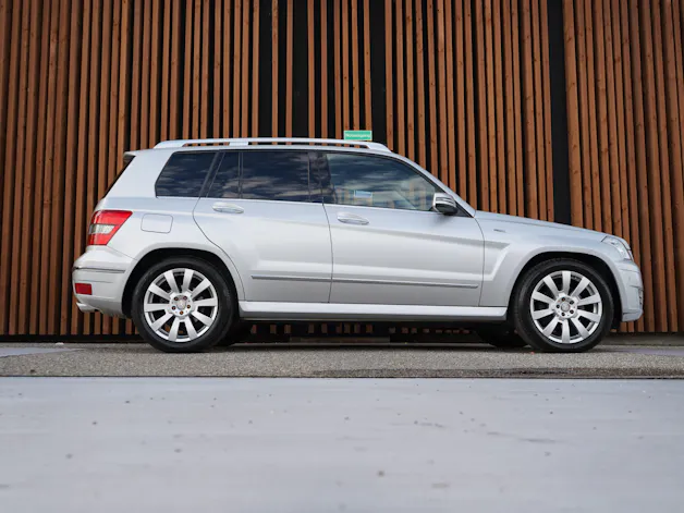MERCEDES-BENZ GLK 250 CDI BLUE EFFICIENCY SPORT 4MATIC 7G-TRONIC l 204 PS