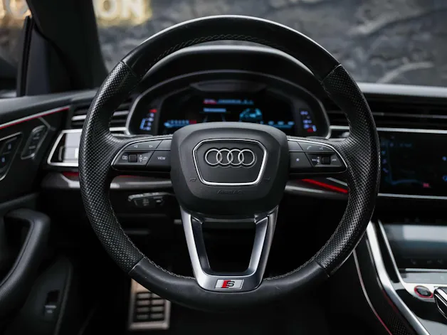 AUDI SQ8 TFSI quattro tiptronic *Maxton Body Kit*B&O*Standheizung*AHK*