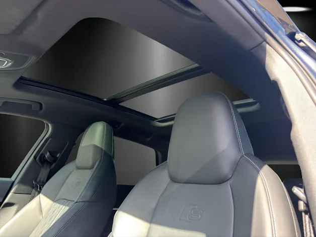 AUDI e-tron S quattro