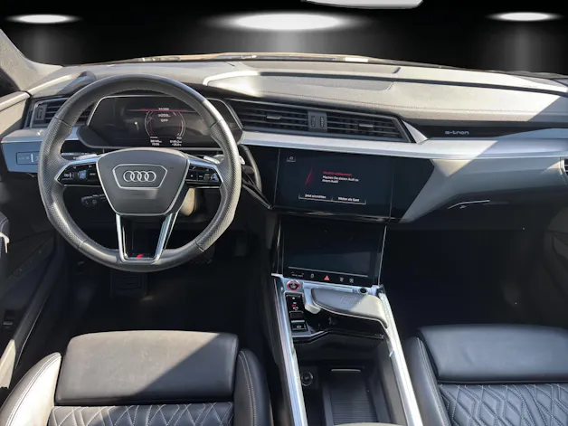 AUDI e-tron S quattro