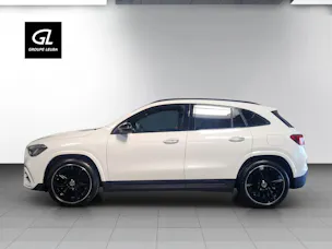 MERCEDES-BENZ GLA 200 Night Star 7G-DCT