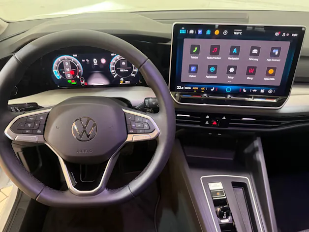 VW Golf Variant 1.5 eTSI mHEV Basis DSG