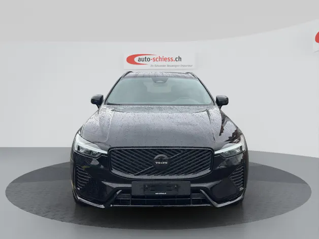 VOLVO XC60 B5 Benzin Mild Hybrid AWD Plus Black Edition Geartronic
