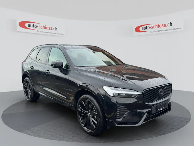 VOLVO XC60 B5 Benzin Mild Hybrid AWD Plus Black Edition Geartronic