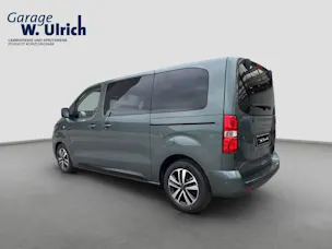 PEUGEOT Traveller Std. Family Ed. 2.2 BHDI 180 PS EAT 8
