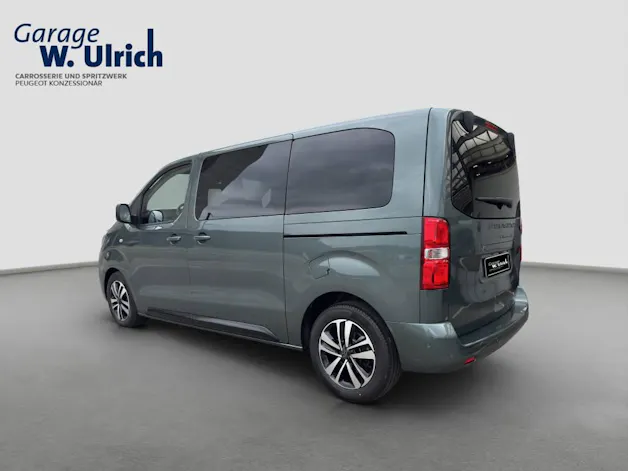 PEUGEOT Traveller Std. Family Ed. 2.2 BHDI 180 PS EAT 8