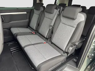PEUGEOT Traveller Std. Family Ed. 2.2 BHDI 180 PS EAT 8