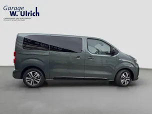 PEUGEOT Traveller Std. Family Ed. 2.2 BHDI 180 PS EAT 8