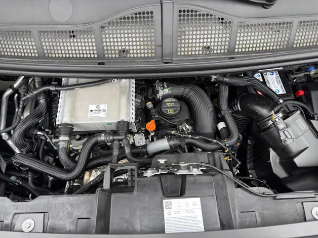 PEUGEOT Traveller Std. Family Ed. 2.2 BHDI 180 PS EAT 8