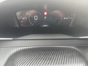 PEUGEOT 2008 1.2 Hybrid Allure