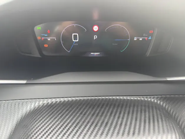PEUGEOT 2008 1.2 Hybrid Allure