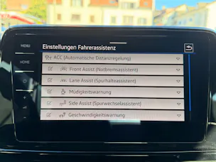 VW T-Roc R-LINE EDITION KARMANN PLUS *** 5 JAHRE VW GARANTIE & STANDHEIZUNG ***