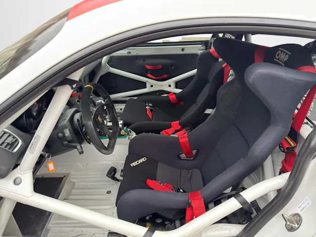 PORSCHE Cayman (981) GT4 Clubsport