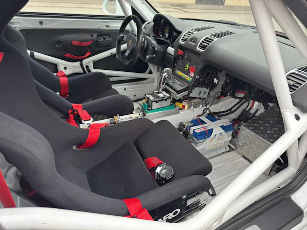 PORSCHE Cayman (981) GT4 Clubsport