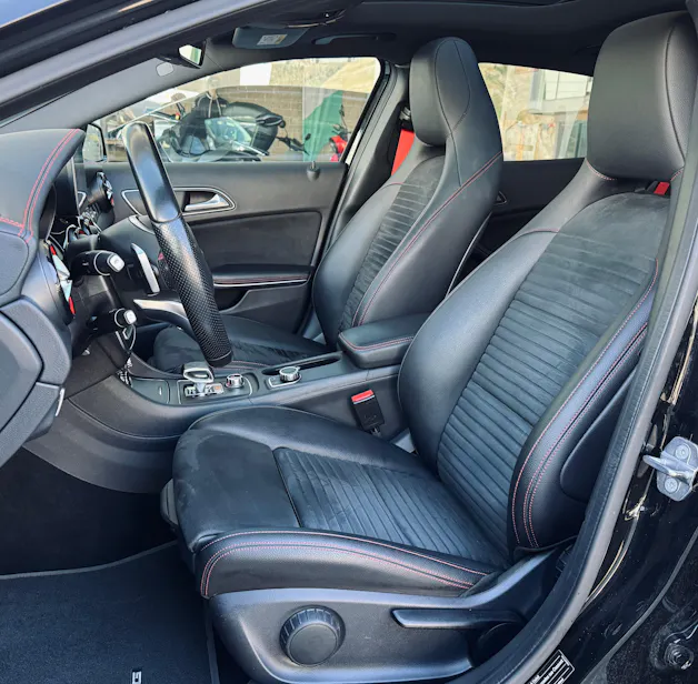 MERCEDES-BENZ GLA 45 AMG 4Matic 7G-DCT