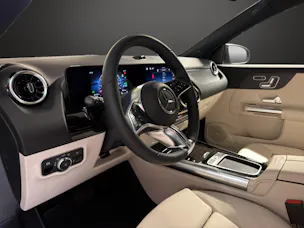 MERCEDES-BENZ GLA 250 e with EQ Hybrid Technology EQ-Star