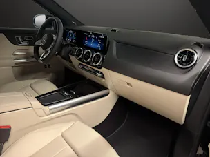 MERCEDES-BENZ GLA 250 e with EQ Hybrid Technology EQ-Star