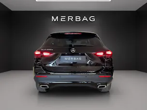 MERCEDES-BENZ GLA 250 e with EQ Hybrid Technology EQ-Star