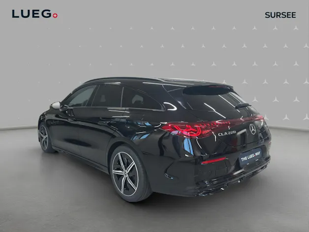 MERCEDES-BENZ CLA Shooting Brake 220 4Matic 8G-DCT