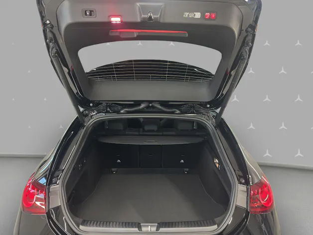 MERCEDES-BENZ CLA Shooting Brake 220 4Matic 8G-DCT