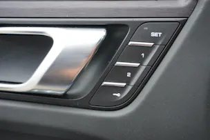 PORSCHE Macan GTS PDK