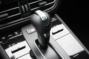PORSCHE Macan GTS PDK