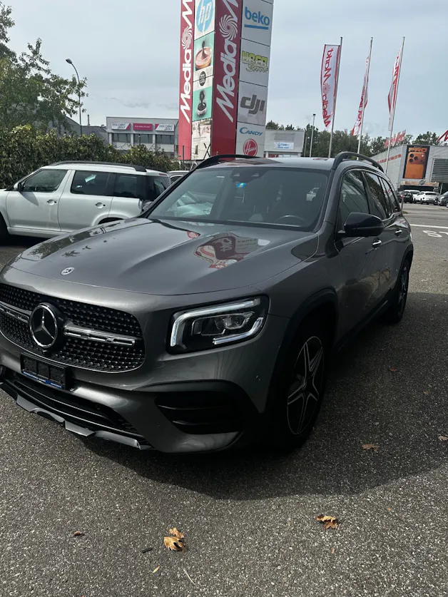 MERCEDES-BENZ GLB 250 AMG Line 8G-Tronic