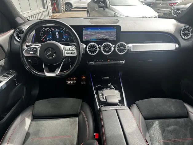 MERCEDES-BENZ GLB 250 AMG Line 8G-Tronic