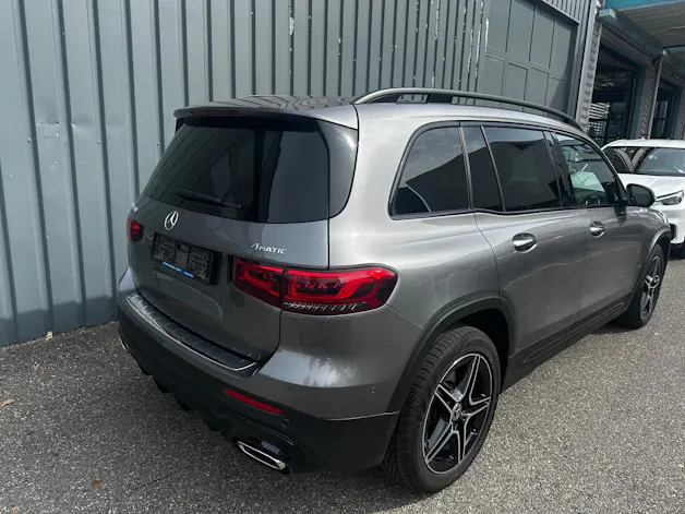 MERCEDES-BENZ GLB 250 AMG Line 8G-Tronic