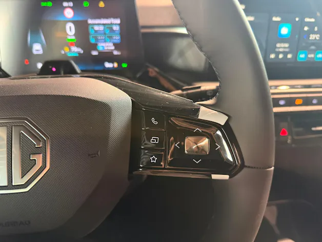 MG 3 1.5 Hybrid Luxury Aut.