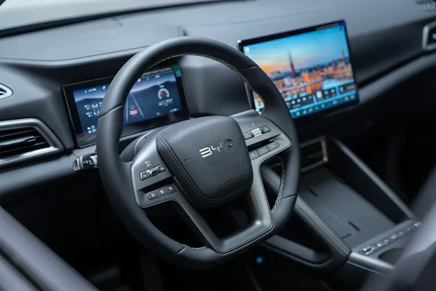 BYD Atto2 64 kWh Comfort / Panoramadach / Leder / 360° Kamera