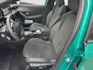 PEUGEOT 208 1.2 Hybrid 145 GT Exclusive