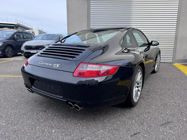 PORSCHE 911 Carrera 4S